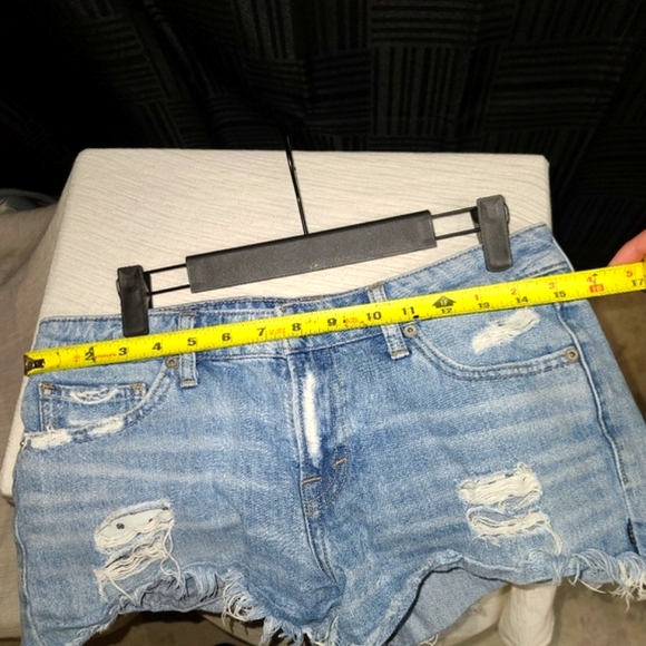 EUC Lucky Brand Light Blue Distressed Jean Shorts - Picture 5 of 5